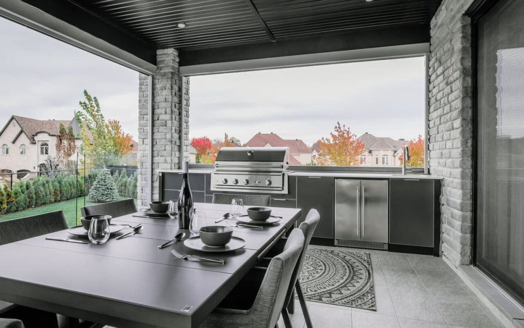 How much does an outdoor kitchen cost?