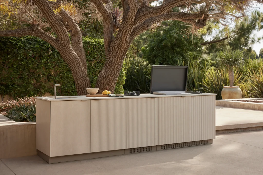 Urban Bonfire x Dekton Outdoor Kitchen | Elegance and Durability